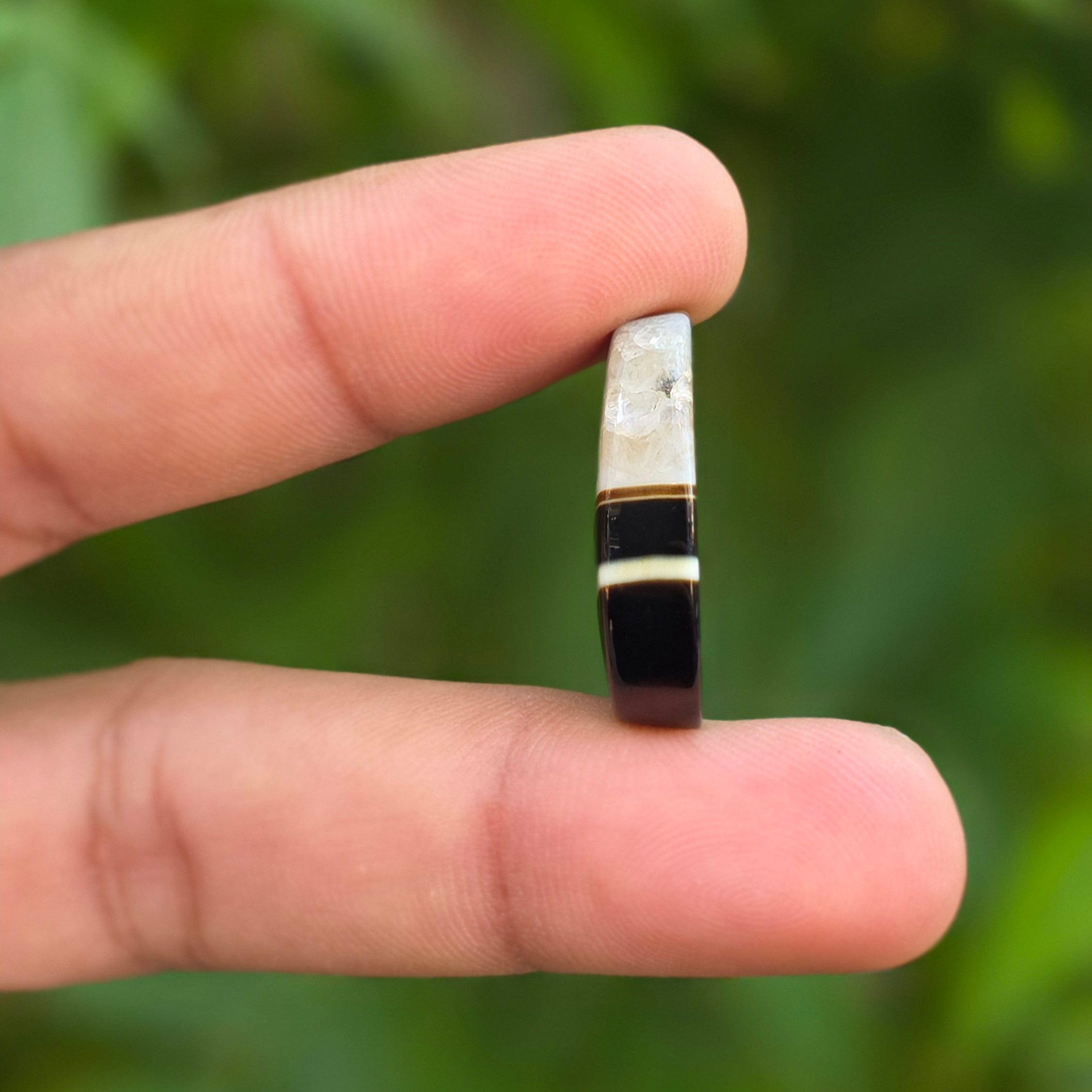 Natural Sulemani Aqeeq, (Agate) gemstone Weight: 29.05 carat