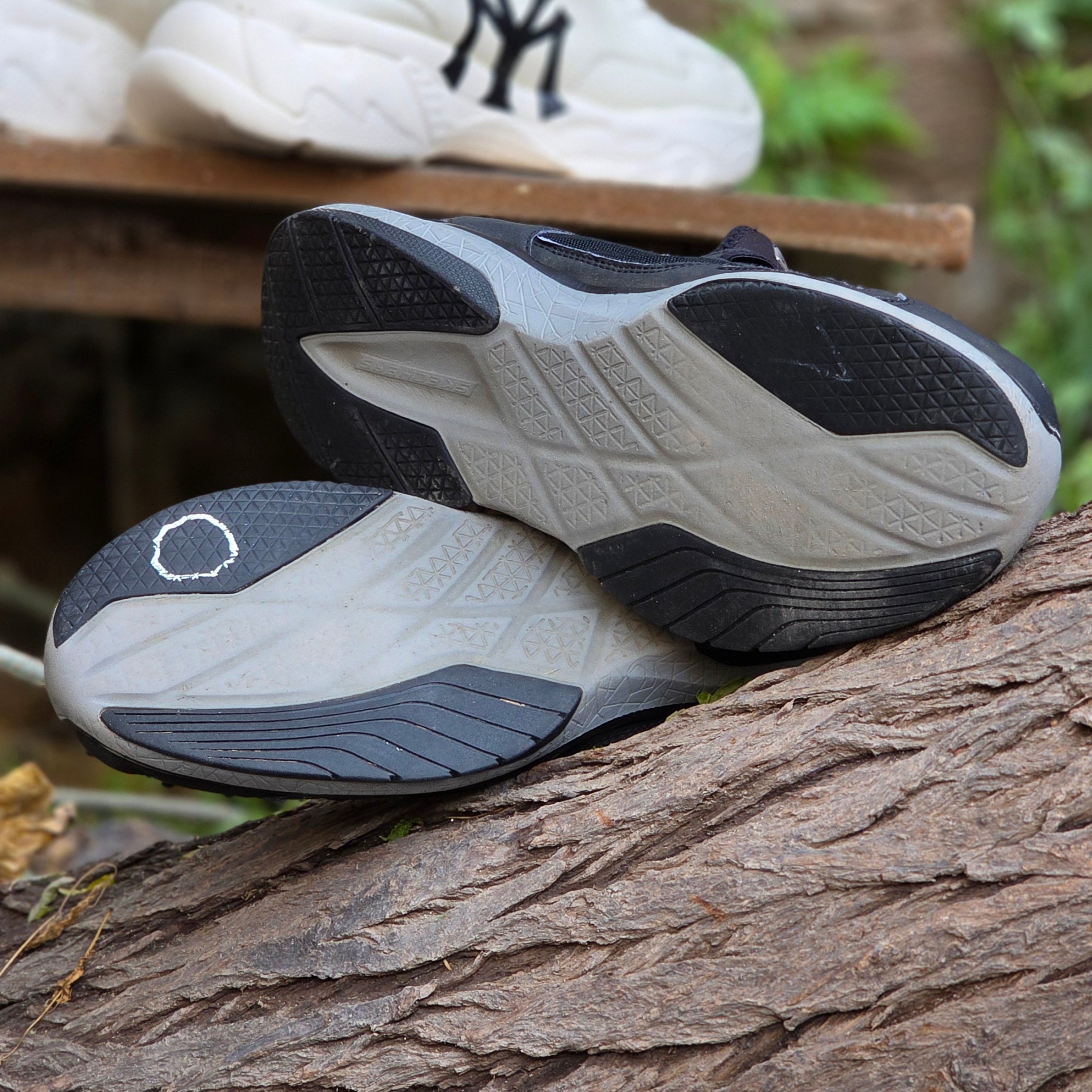 Size 8.5 Skechers Air Cooled Memory Foam – Original | Ghazali Style