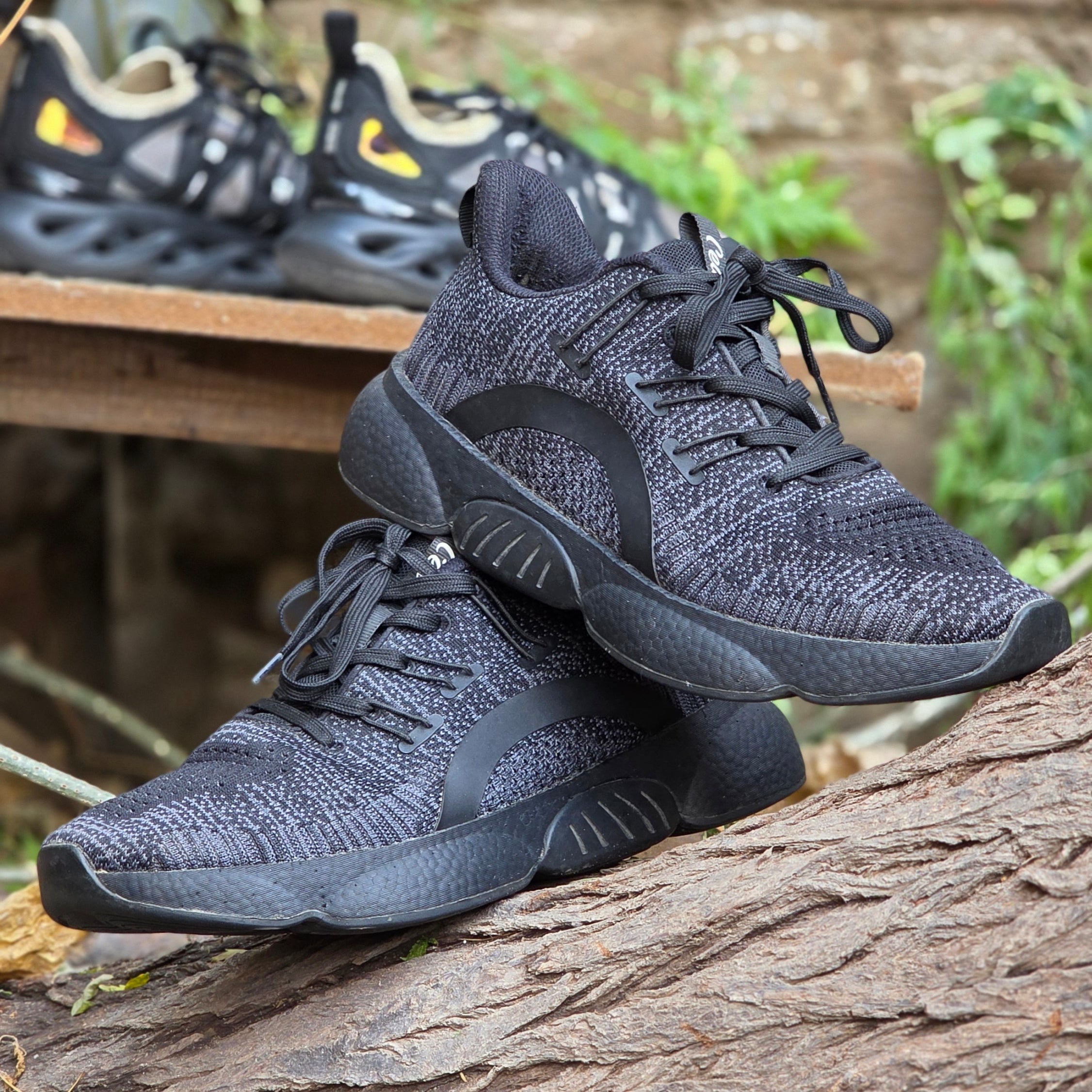 Size 10.5 Conquer Casual Men’s Sneakers – USED | Ghazali Style