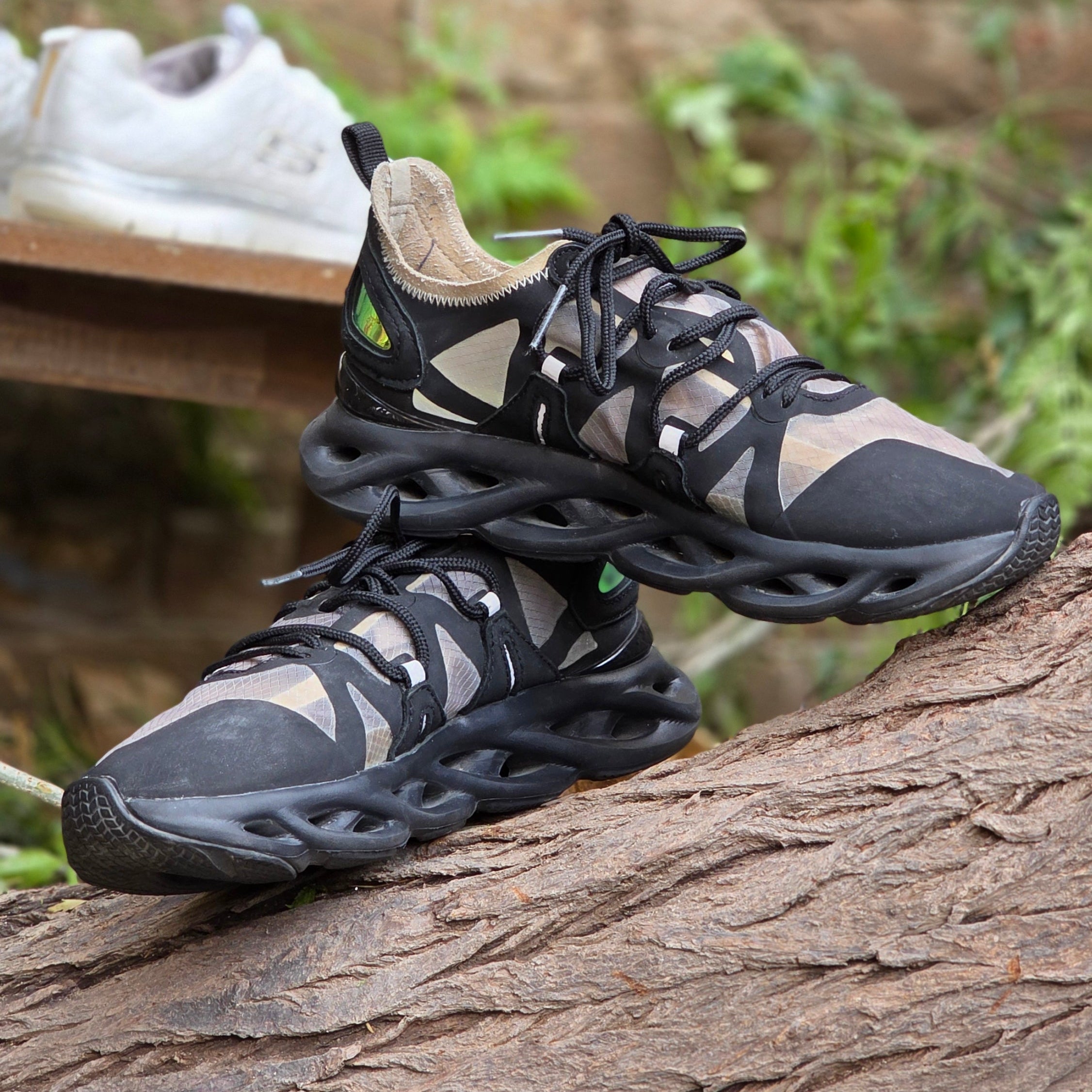 Size 7.5 Li-Ning Arc Marathon Running Shoes (USED) – Lightweight & Comfortable ghazali style