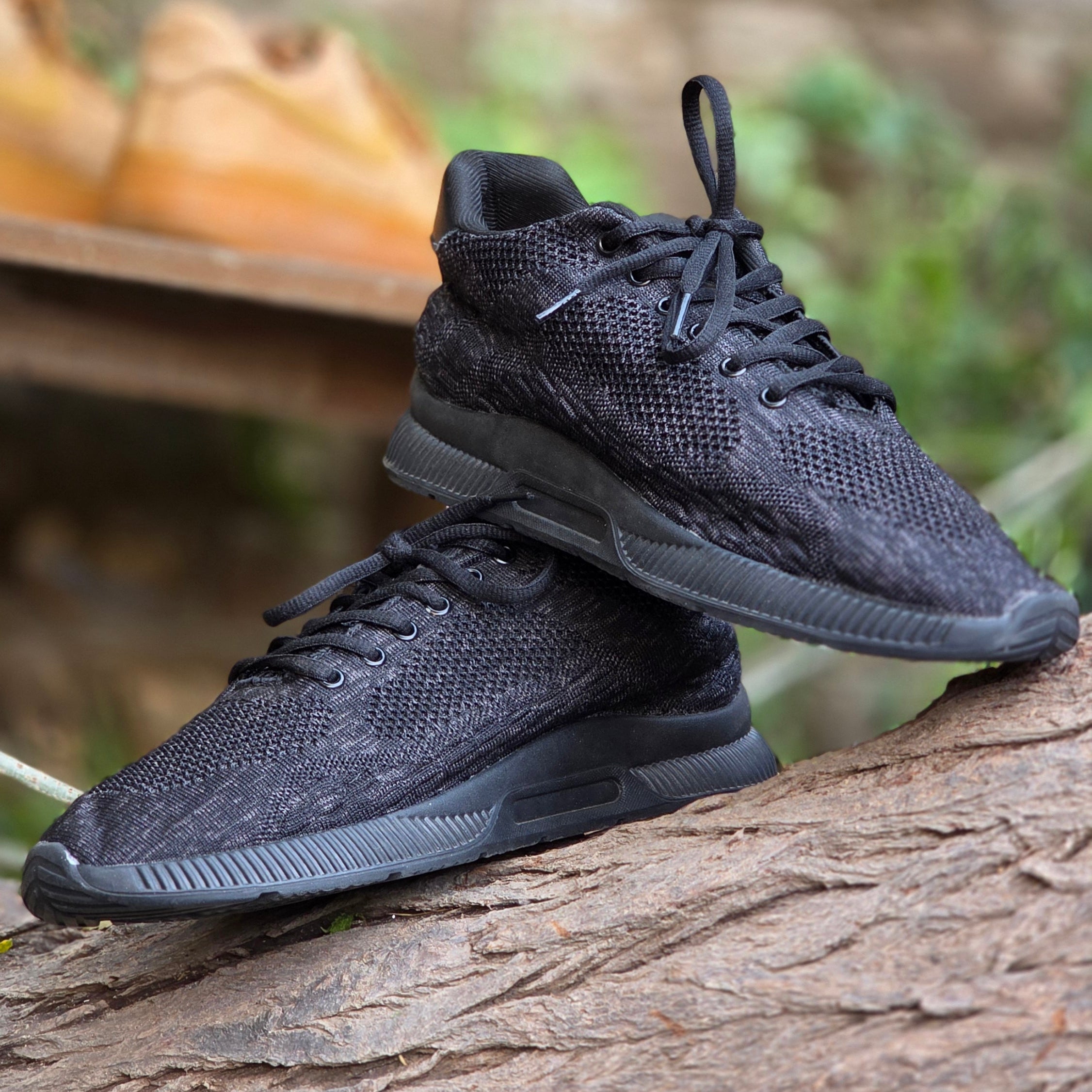 Size 9 Classics V2 Shoes (6–8cm Boost) – USED | Ghazali Style