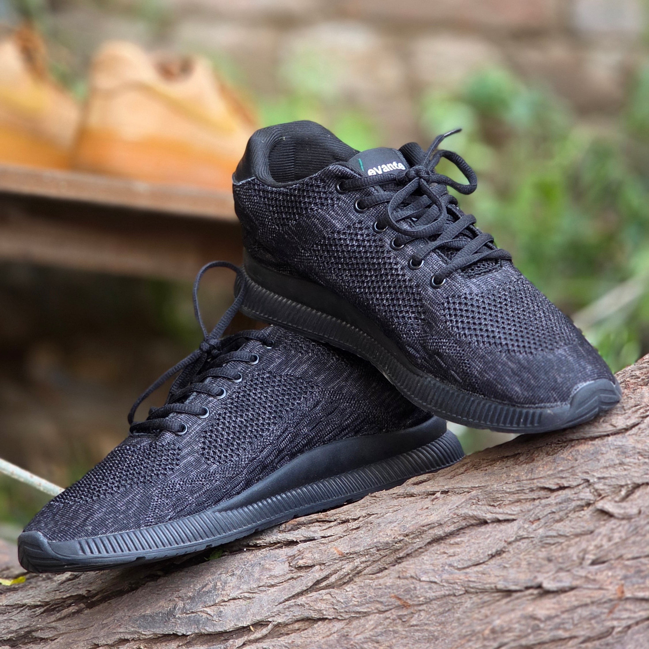 Size 9 Classics V2 Shoes (6–8cm Boost) – USED | Ghazali Style