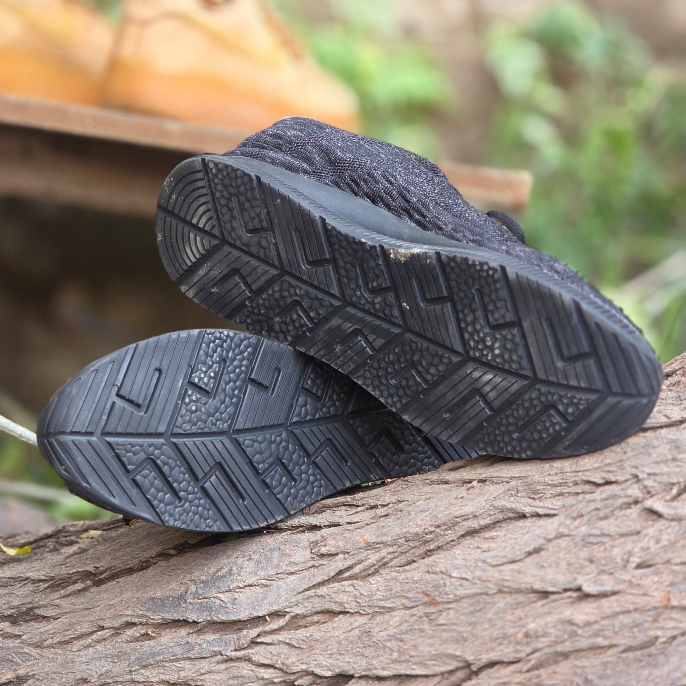 Size 9 Classics V2 Shoes (6–8cm Boost) – USED | Ghazali Style