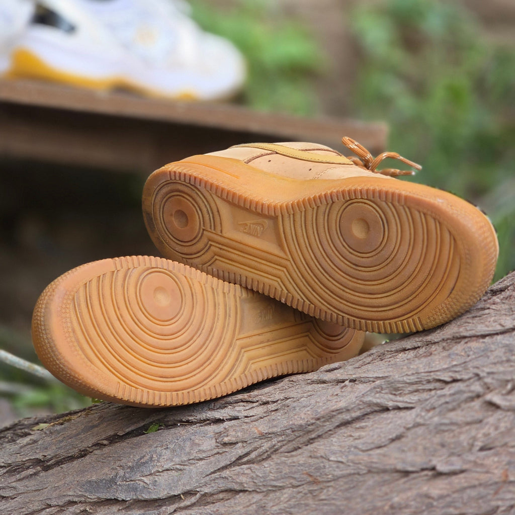 Size 6 Nike Air Force 1 Low Flax Men’s Sneakers (USED) | Ghazali Style