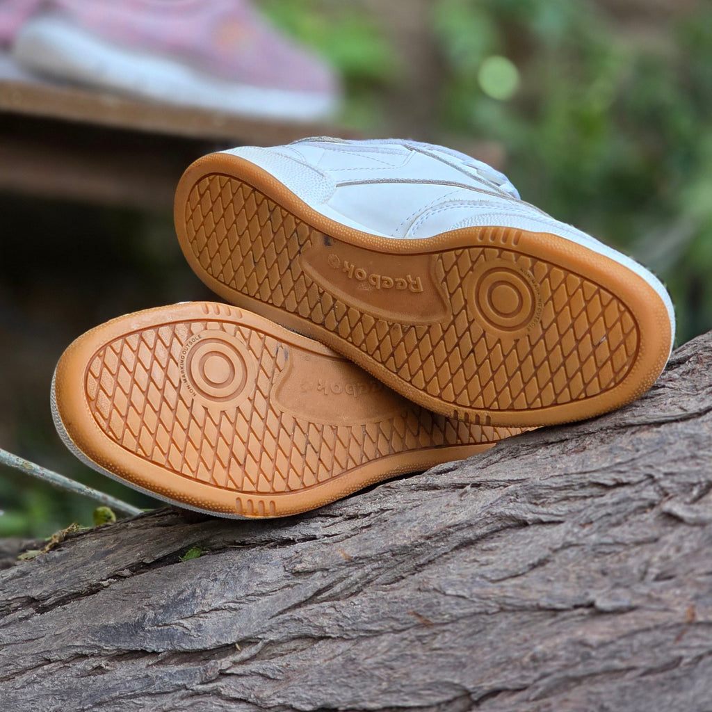 Size 6 Reebok Classic Club C 85 White Gum Bottoms (USED) |  Ghazali Style