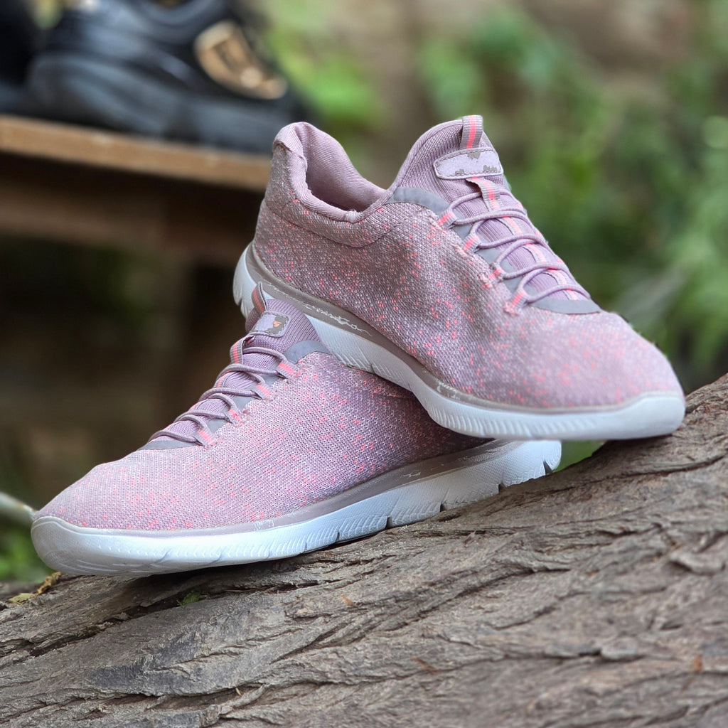 Size 8 Skechers Summits Slip-On Sneakers for Women (USED) | Ghazali Style