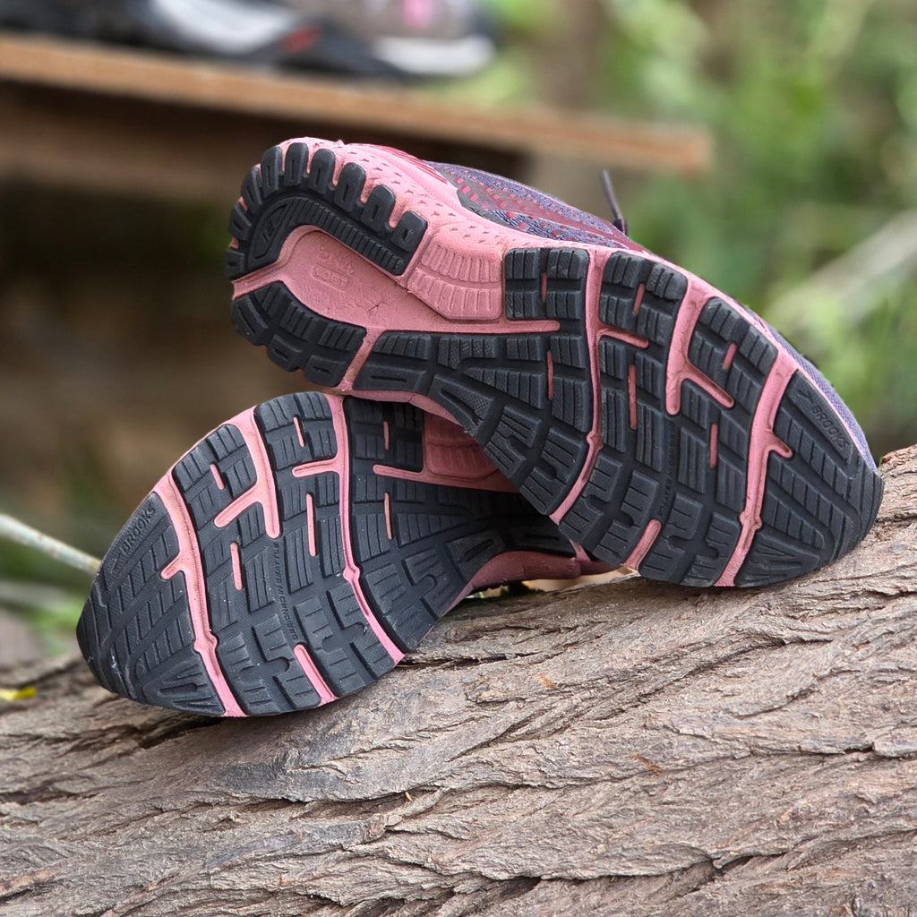 Size 5.5 Brooks Glycerin StealthFit 21 Neutral Running Shoes (USED) | Ghazali Style