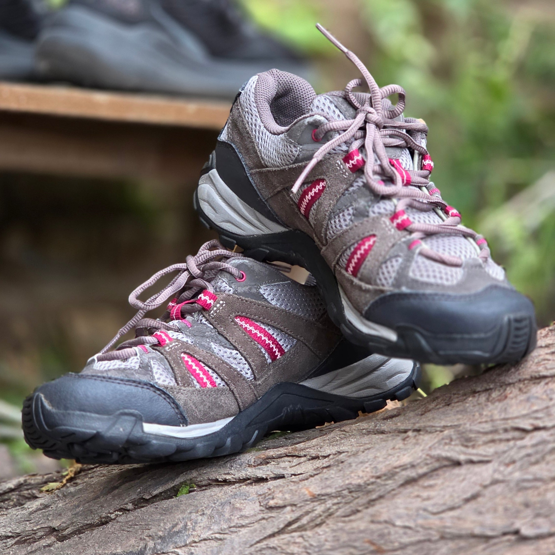 Size 6 Hiking Shoes (USED) – Durable Outdoor Comfort | Ghazali Style