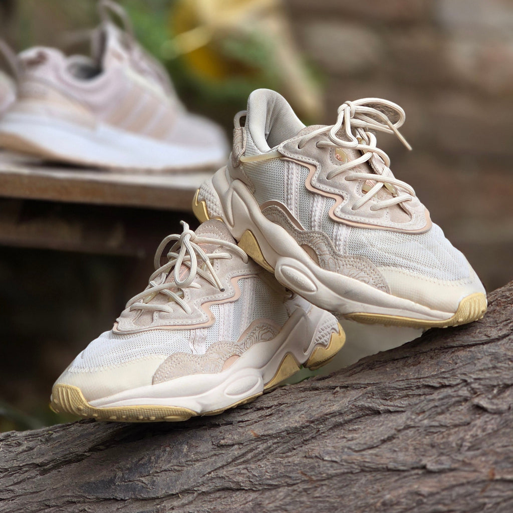 Size 5 Adidas Originals OZWEEGO Low-Top Beige Sneakers EE6462 (USED) | Ghazali Style