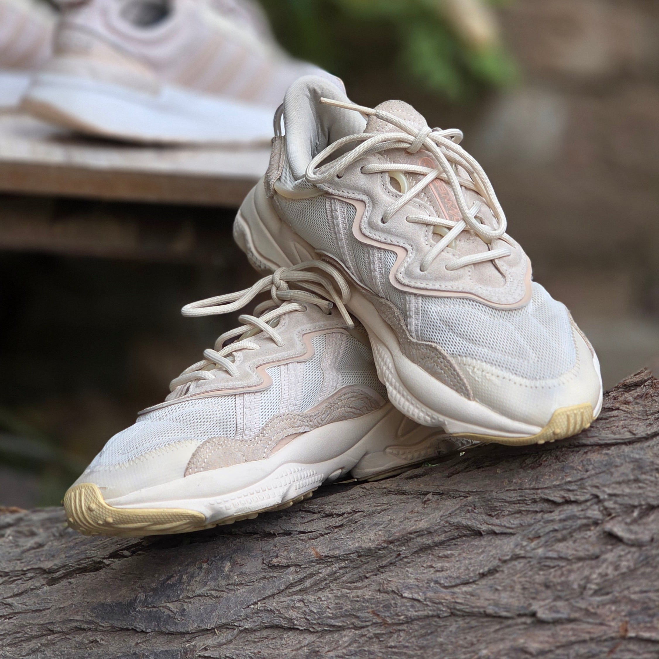 Size 5 Adidas Originals OZWEEGO Low-Top Beige Sneakers EE6462 (USED) | Ghazali Style