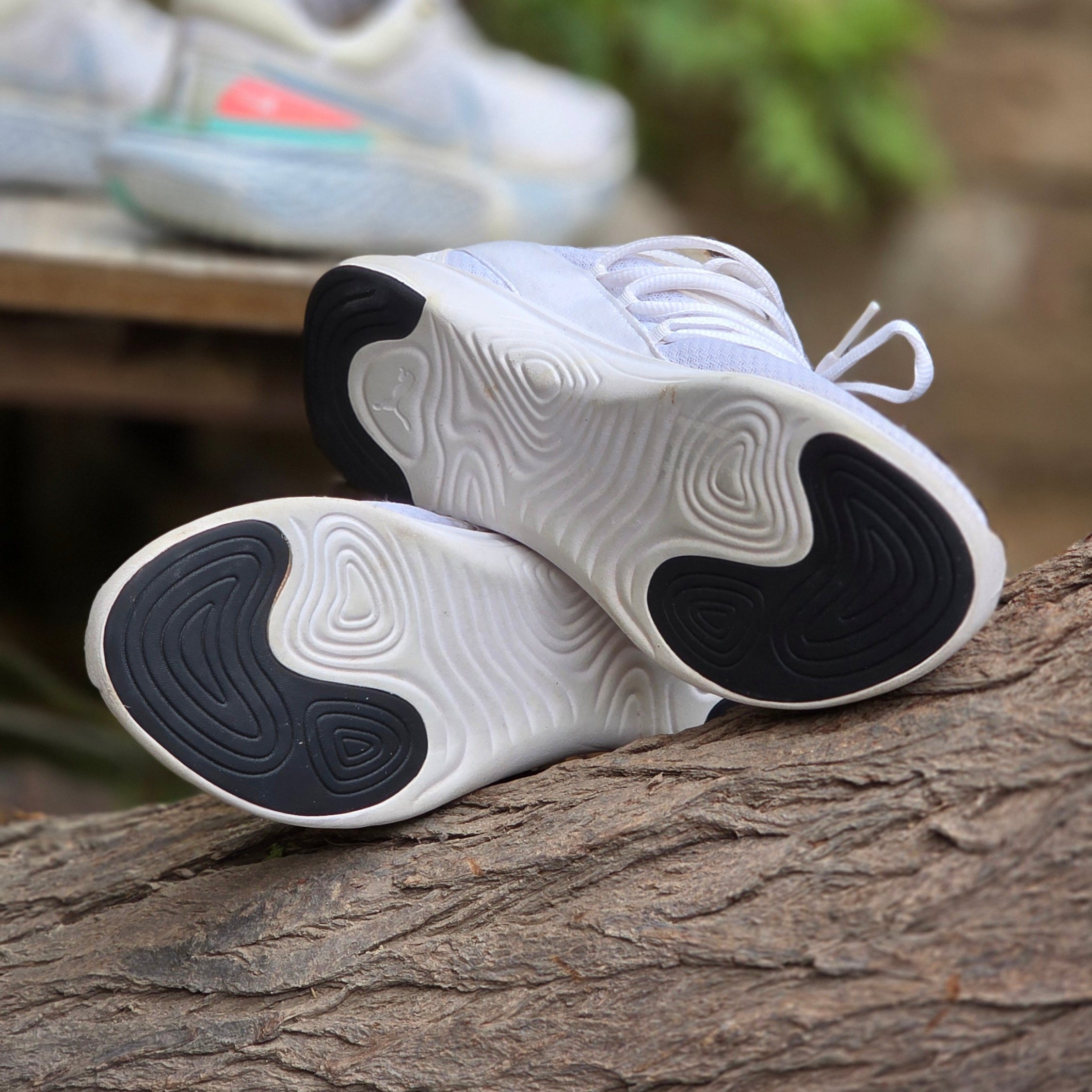 Size 5.5 PUMA White Soft Fashion Sneakers – USED | Comfortable & Stylish | Ghazali Style