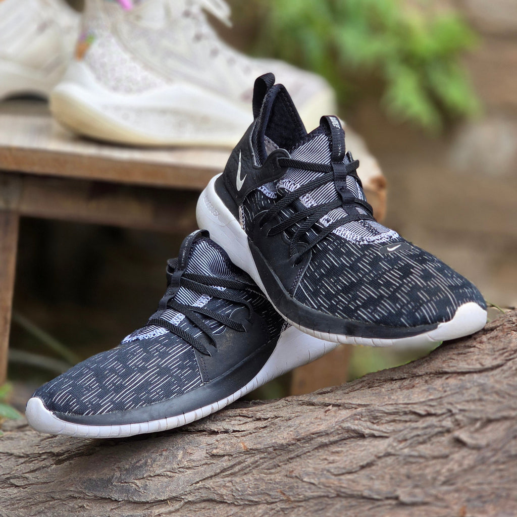 Size 7 Nike Flex Contact 3 “Black / White” – USED Running Shoes | Ghazali Style