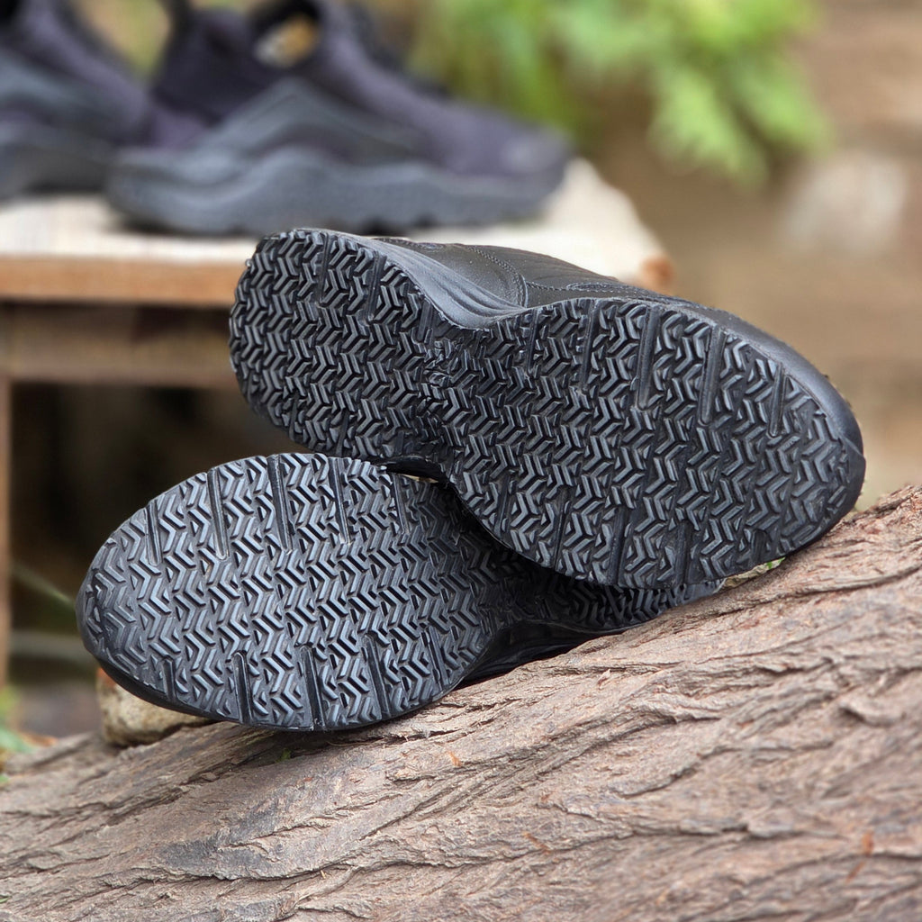 Size 5 FILA V3 Women’s Running Shoes – Black | USED | Ghazali Style