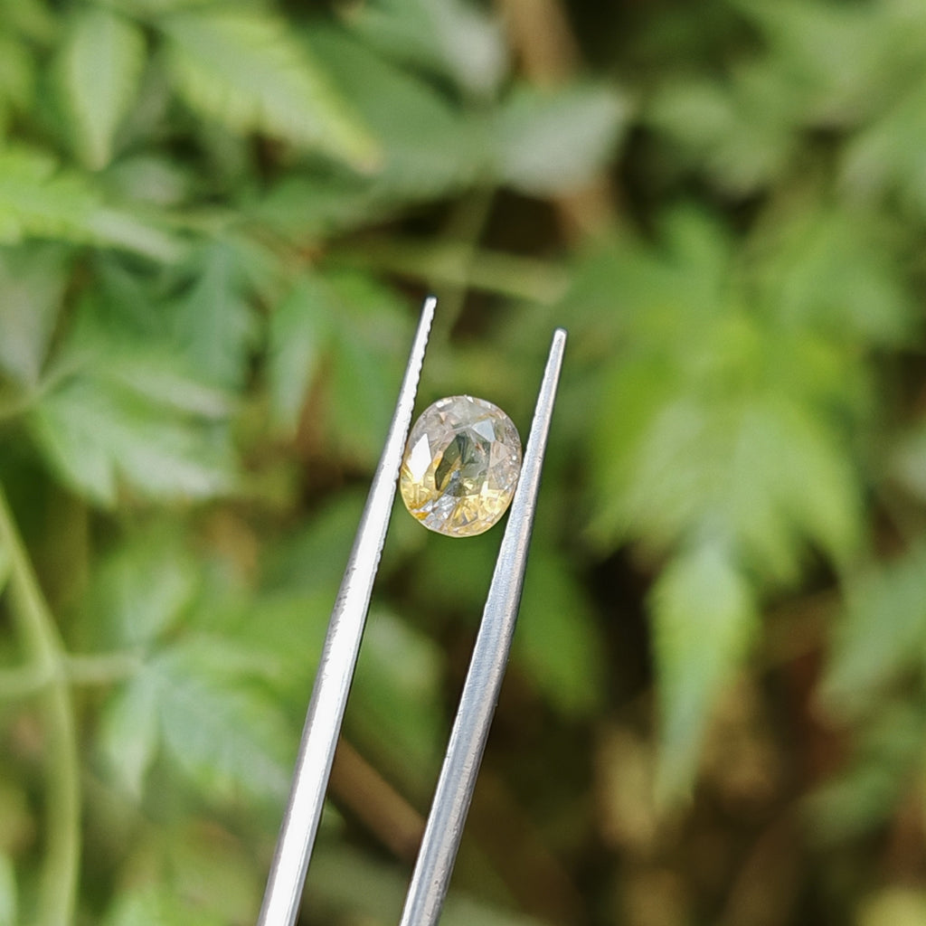 Natural Yellow Sapphire – 1.90 Carat | Authentic GGI Certified Gem