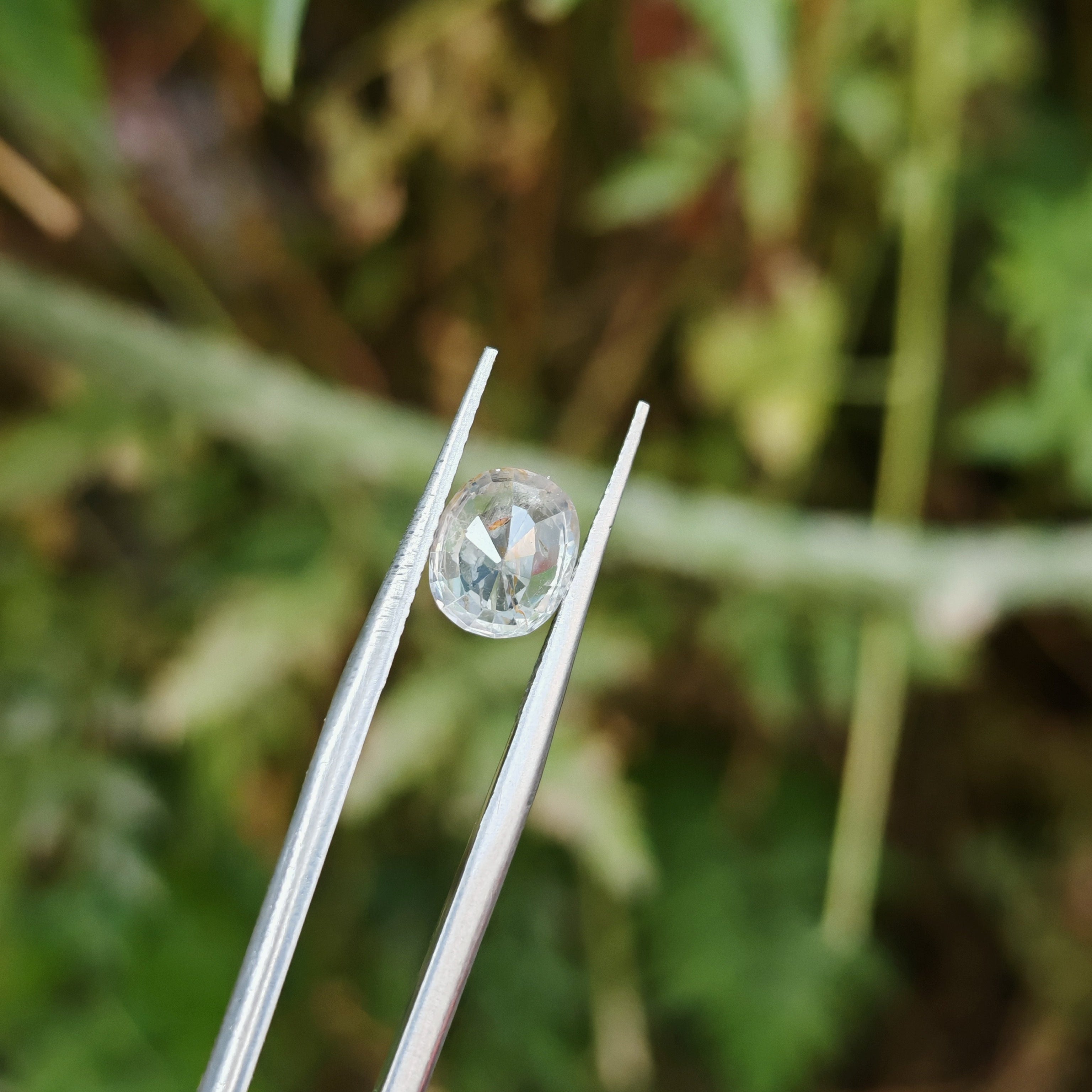 Natural Yellow Sapphire – 1.90 Carat | Authentic GGI Certified Gem