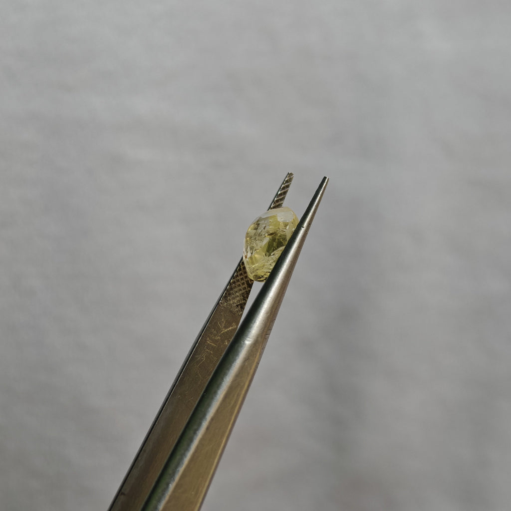 Natural Yellow Sapphire – 2.06 Carat | Authentic GGI Certified Gem