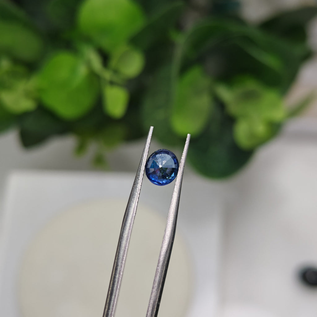 Natural Blue Sapphire – 1.25 Carat | Authentic GGI Certified Gem