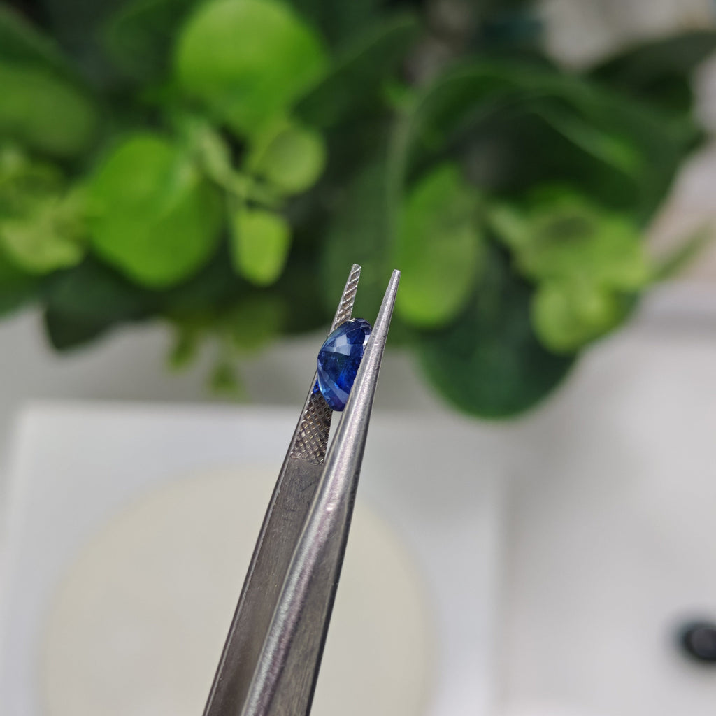 Natural Blue Sapphire – 1.22 Carat | Authentic GGI Certified Gem